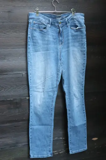Jean Levi's