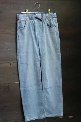 Jean Levi's